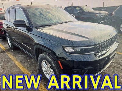 2023 Jeep Grand Cherokee Laredo 4x4