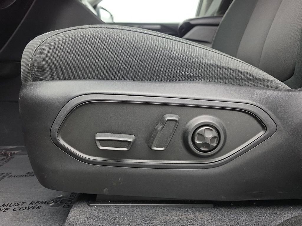 2023 Jeep Grand Cherokee Laredo 4x4