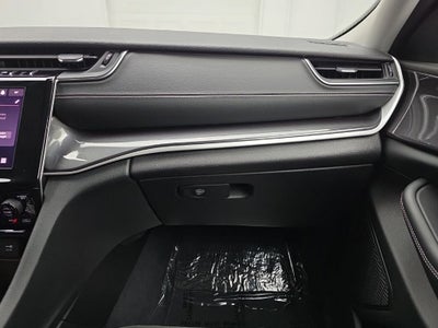 2023 Jeep Grand Cherokee Laredo 4x4