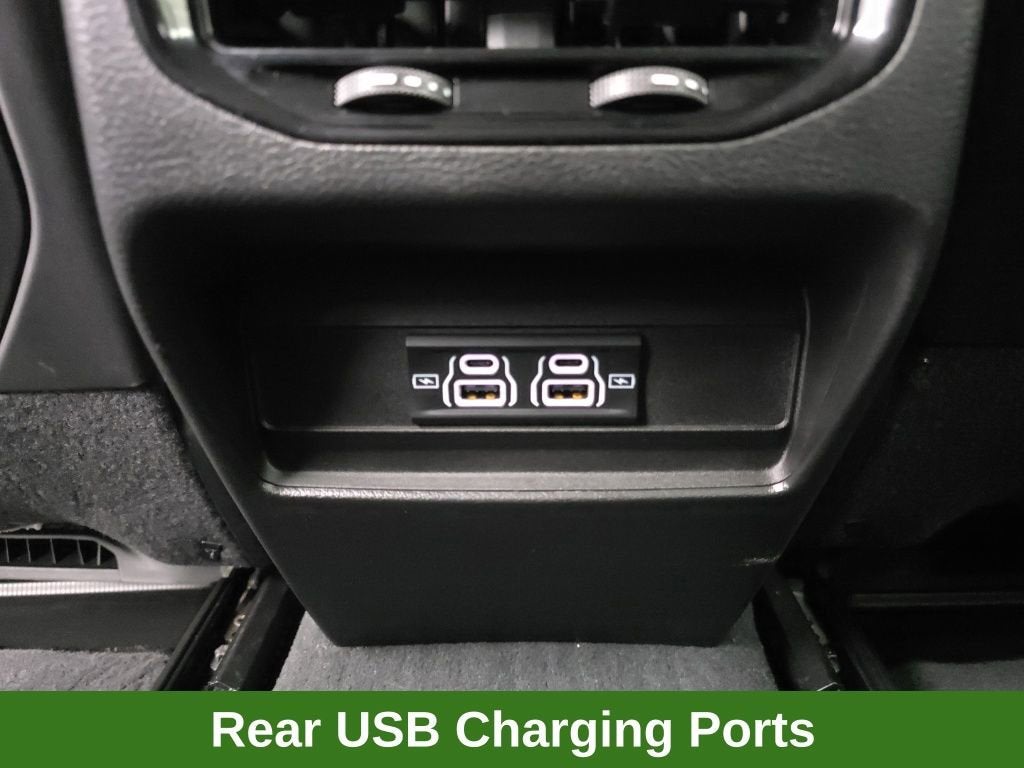 2023 Jeep Grand Cherokee Laredo 4x4