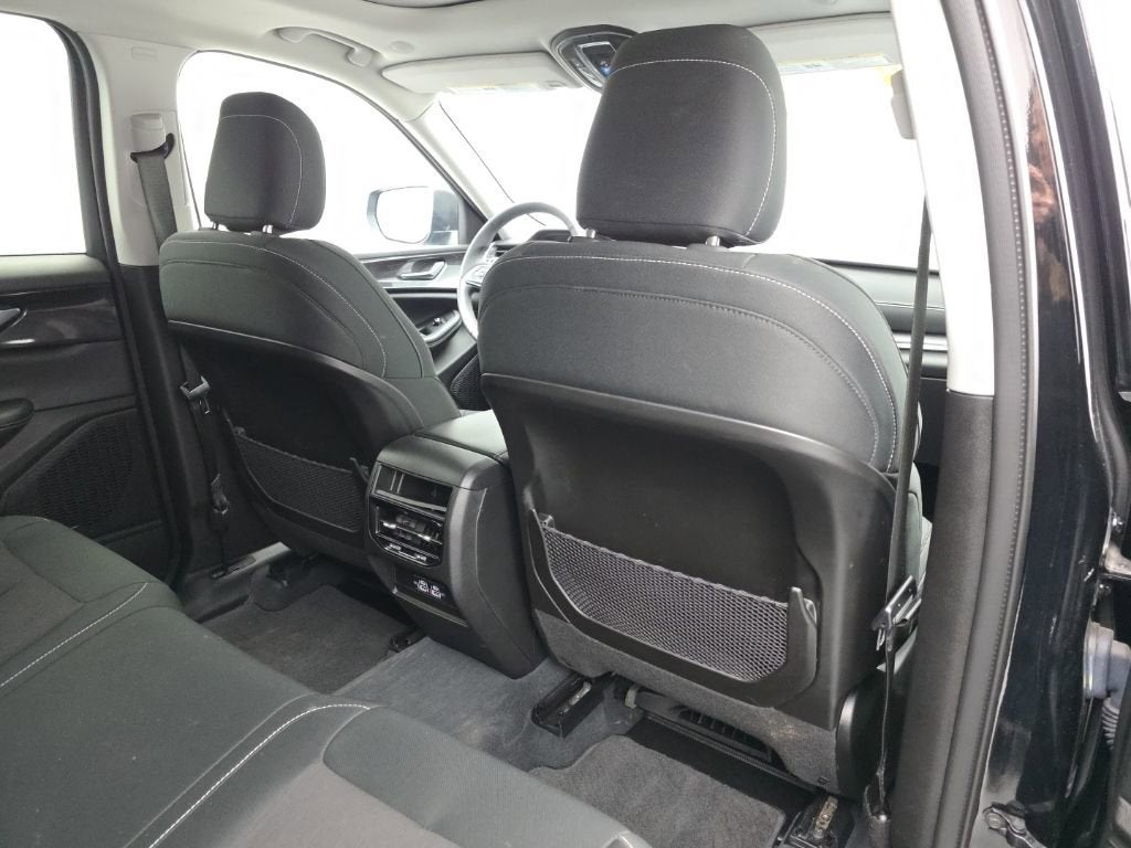 2023 Jeep Grand Cherokee Laredo 4x4