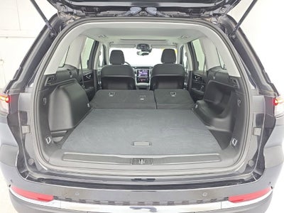 2023 Jeep Grand Cherokee Laredo 4x4