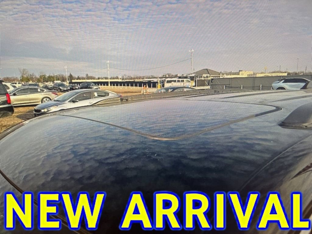 2023 Jeep Grand Cherokee Laredo 4x4