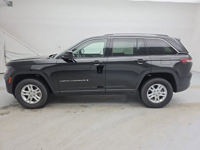 2023 Jeep Grand Cherokee Laredo 4x4
