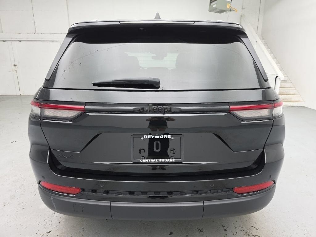 2025 Jeep Grand Cherokee Altitude 4x4