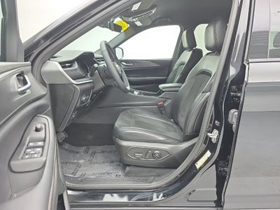 2025 Jeep Grand Cherokee Altitude 4x4
