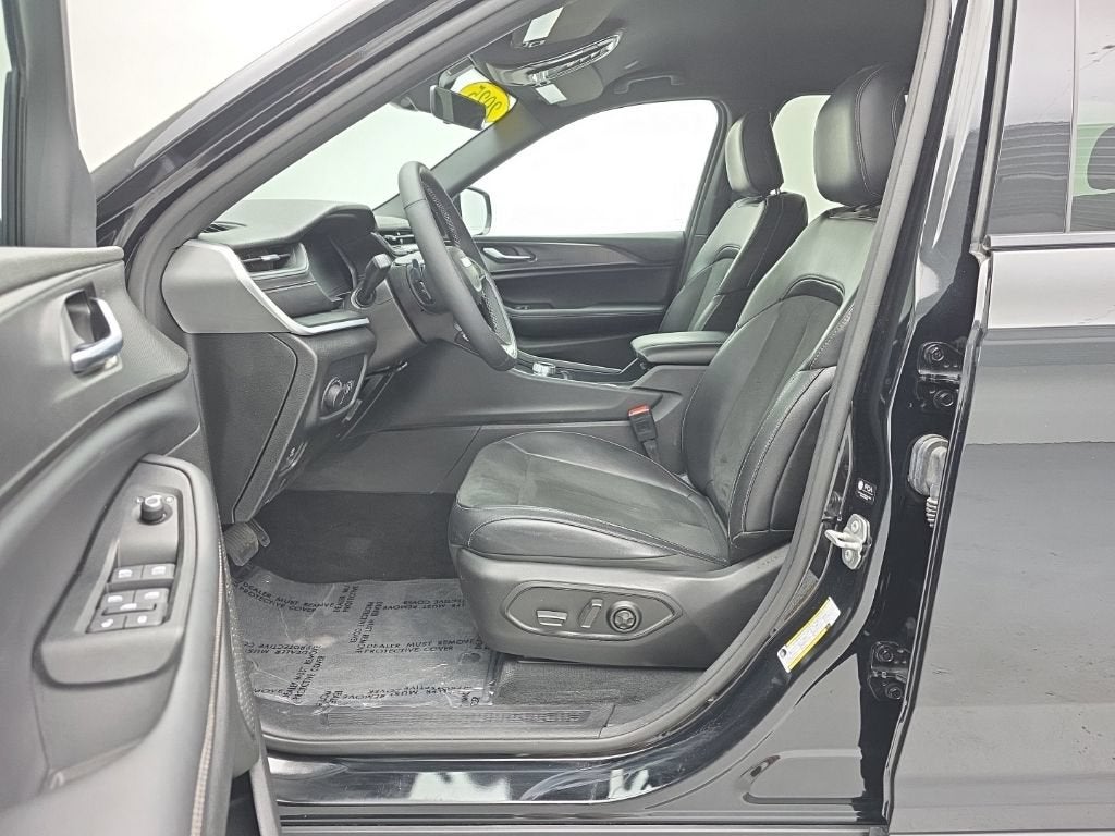 2025 Jeep Grand Cherokee Altitude 4x4