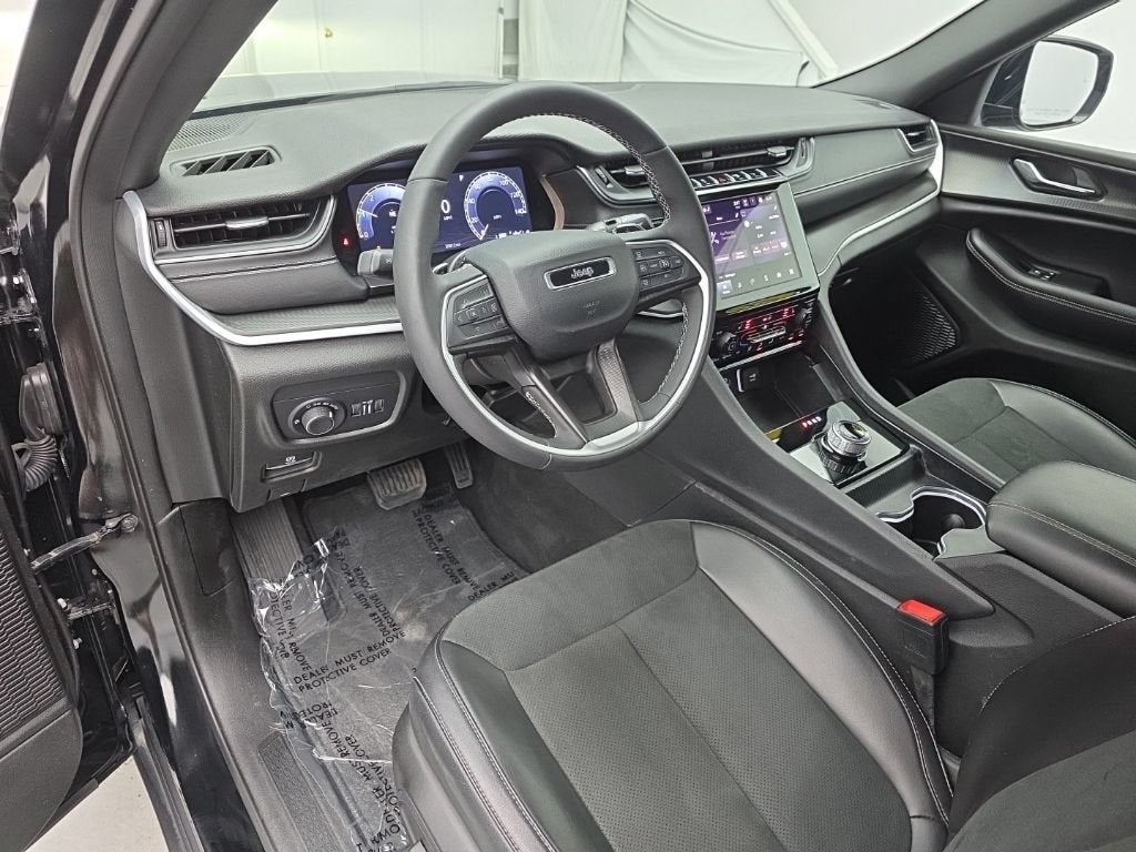2025 Jeep Grand Cherokee Altitude 4x4