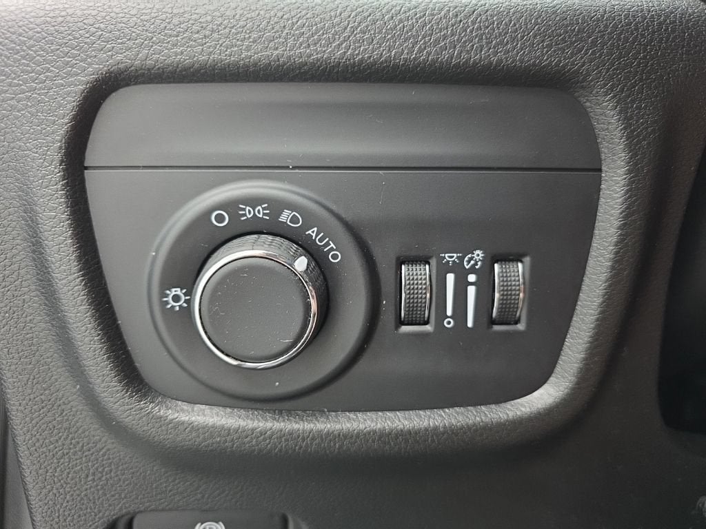 2025 Jeep Grand Cherokee Altitude 4x4