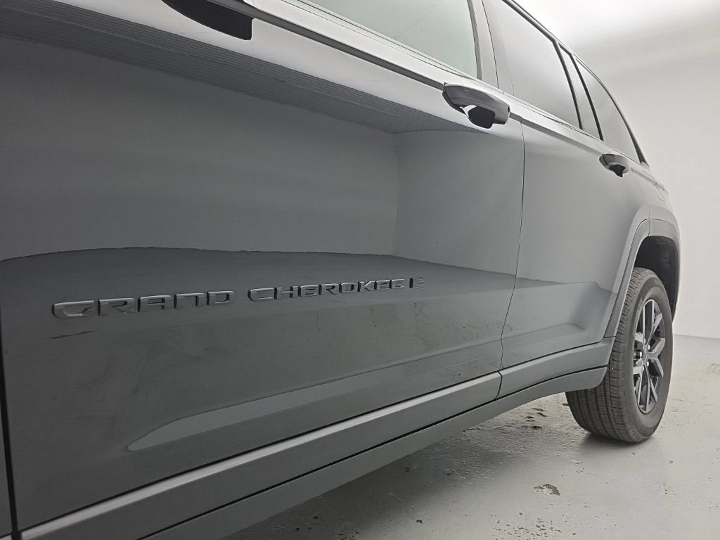 2025 Jeep Grand Cherokee Altitude 4x4