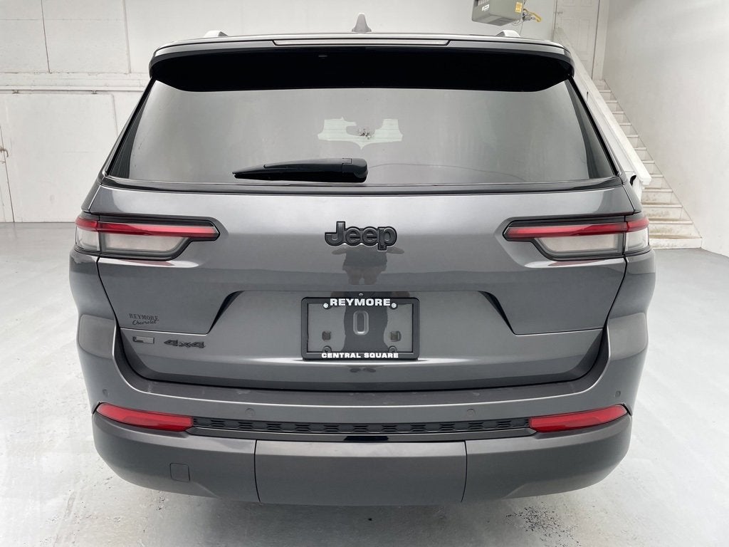 2022 Jeep Grand Cherokee L Altitude 4x4