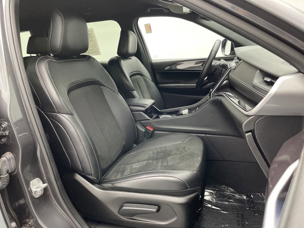 2022 Jeep Grand Cherokee L Altitude 4x4