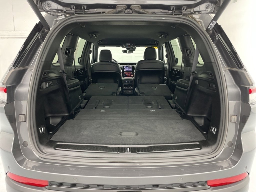 2022 Jeep Grand Cherokee L Altitude 4x4