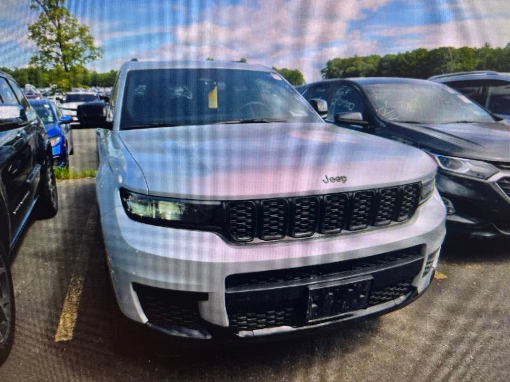 2023 Jeep Grand Cherokee L Altitude 4x4