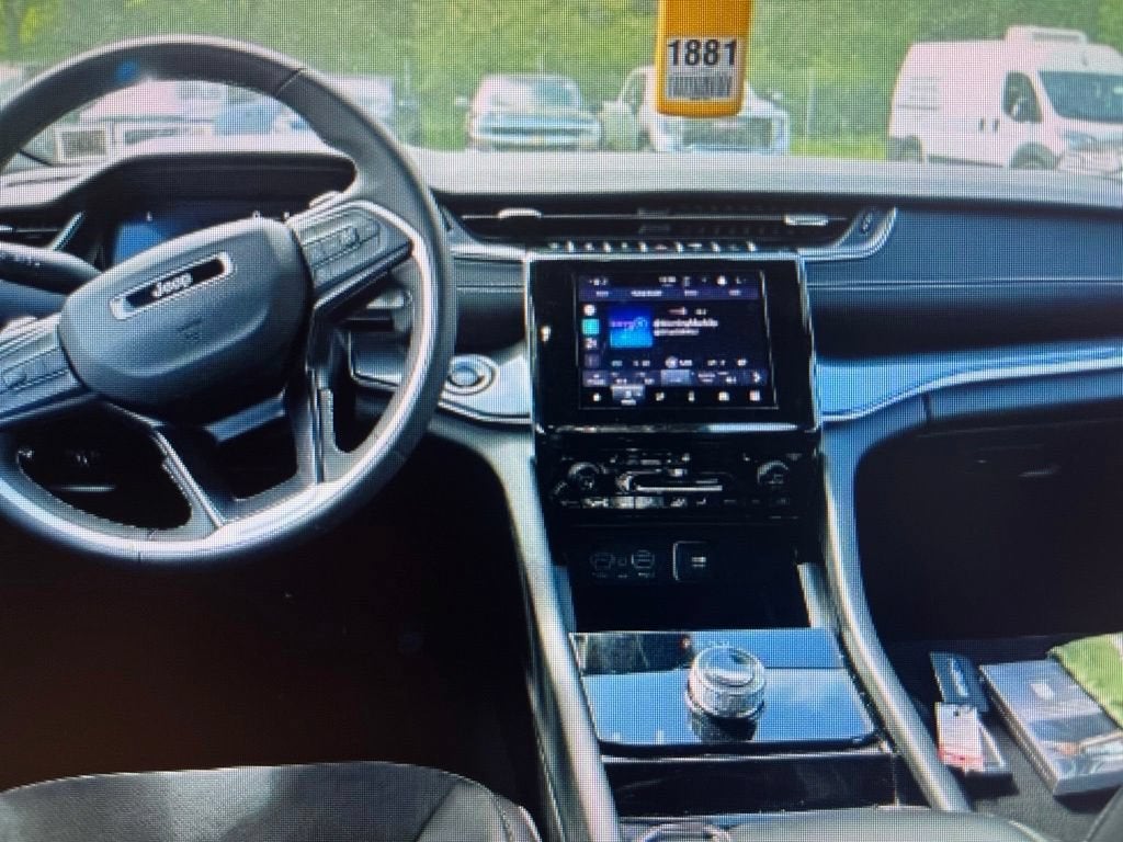 2023 Jeep Grand Cherokee L Altitude 4x4