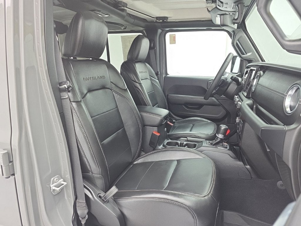2023 Jeep Gladiator Overland 4x4