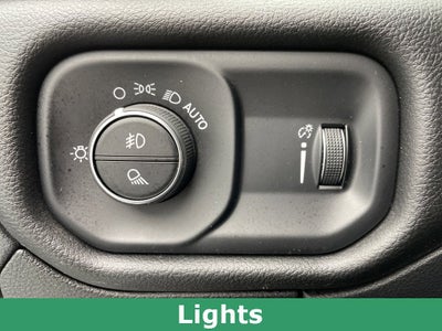 2023 RAM 1500 Big Horn Crew Cab 4x4 5'7" Box