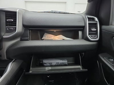 2021 RAM 1500 Big Horn Quad Cab 4x4 6'4" Box
