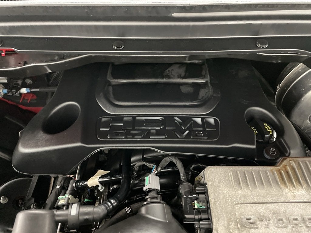 2022 RAM 1500 Big Horn Crew Cab 4x4 5'7" Box