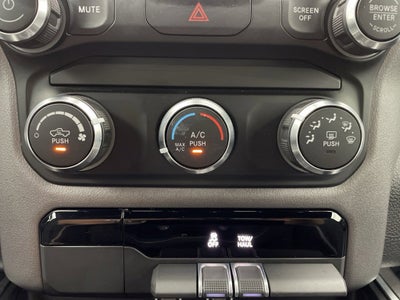 2022 RAM 1500 Big Horn Crew Cab 4x4 5'7" Box