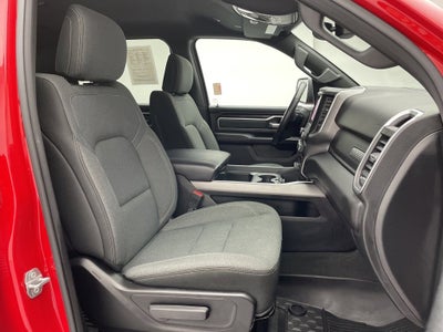 2022 RAM 1500 Big Horn Crew Cab 4x4 5'7" Box