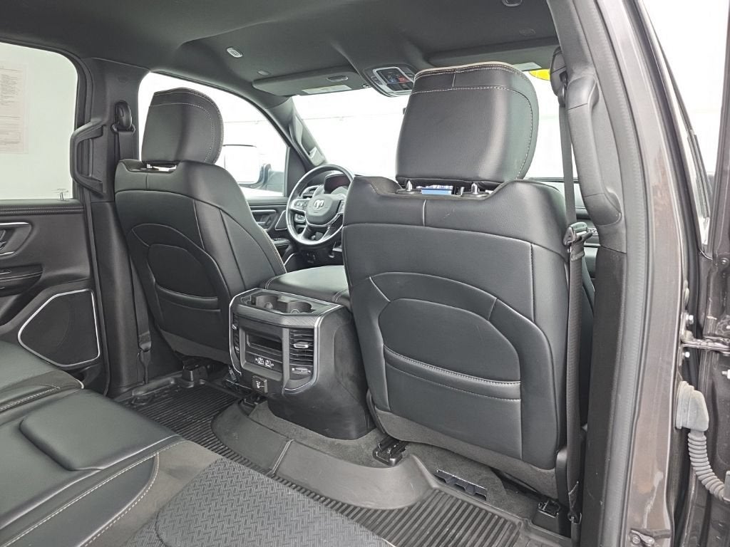 2023 RAM 1500 Laramie Crew Cab 4x4 5'7" Box