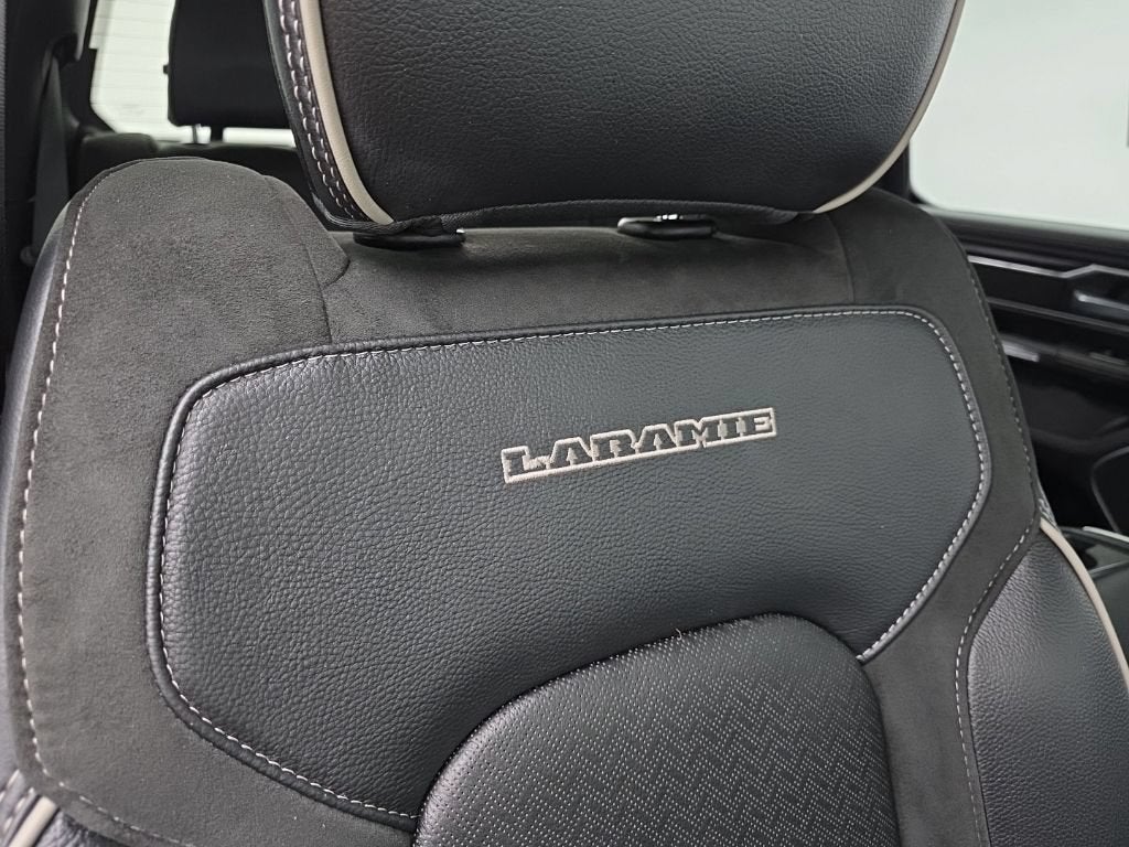2023 RAM 1500 Laramie Crew Cab 4x4 5'7" Box