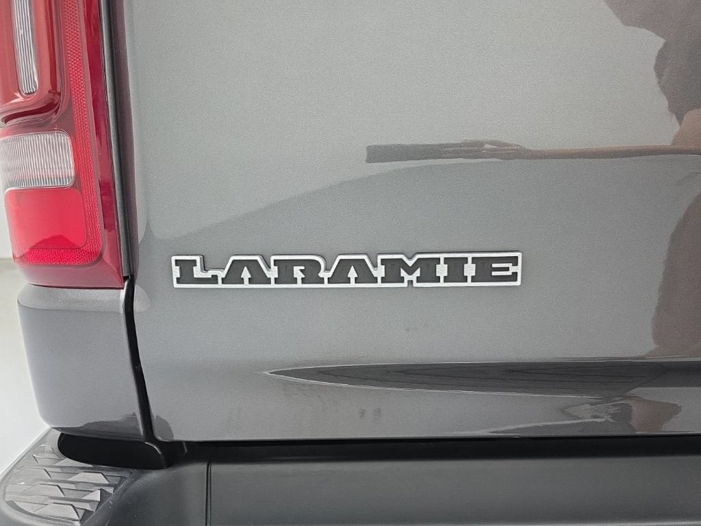 2023 RAM 1500 Laramie Crew Cab 4x4 5'7" Box