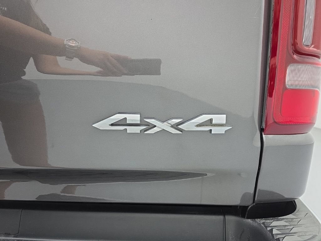 2023 RAM 1500 Laramie Crew Cab 4x4 5'7" Box