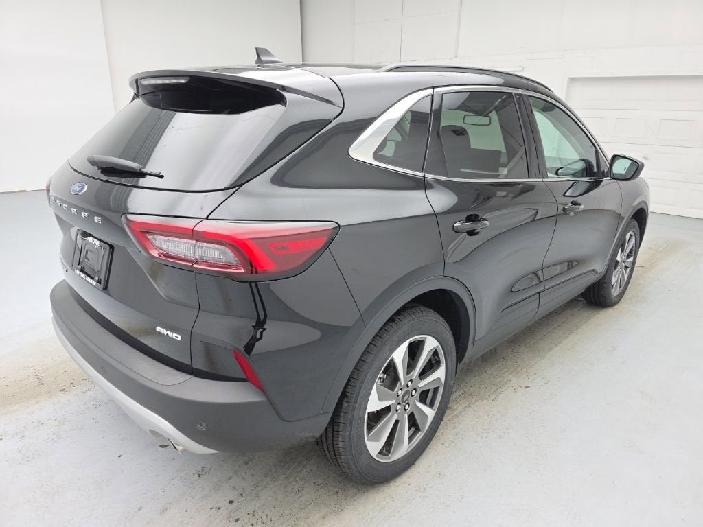 2025 Ford Escape Platinum