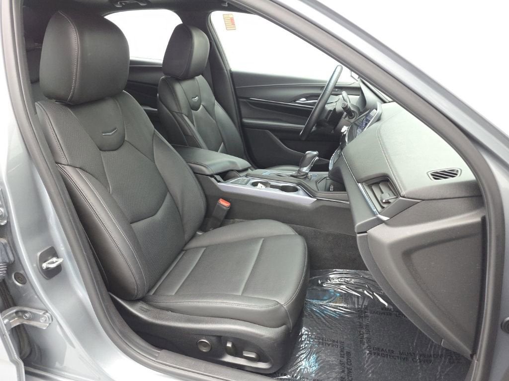 2023 Cadillac CT4 Premium Luxury