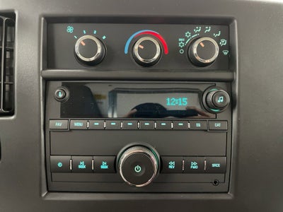 2025 Chevrolet Express Cutaway 3500 1WT