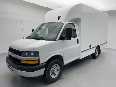 2025 Chevrolet Express Cutaway 3500 1WT