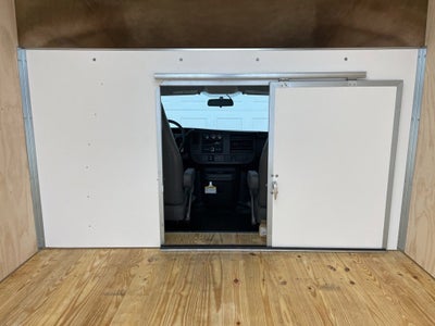 2025 Chevrolet Express Cutaway 3500 1WT