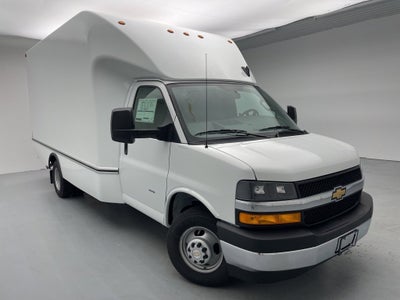 2025 Chevrolet Express Cutaway 3500 1WT