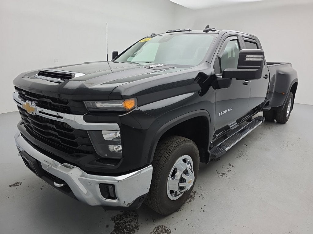 2025 Chevrolet Silverado 3500 HD LT DRW