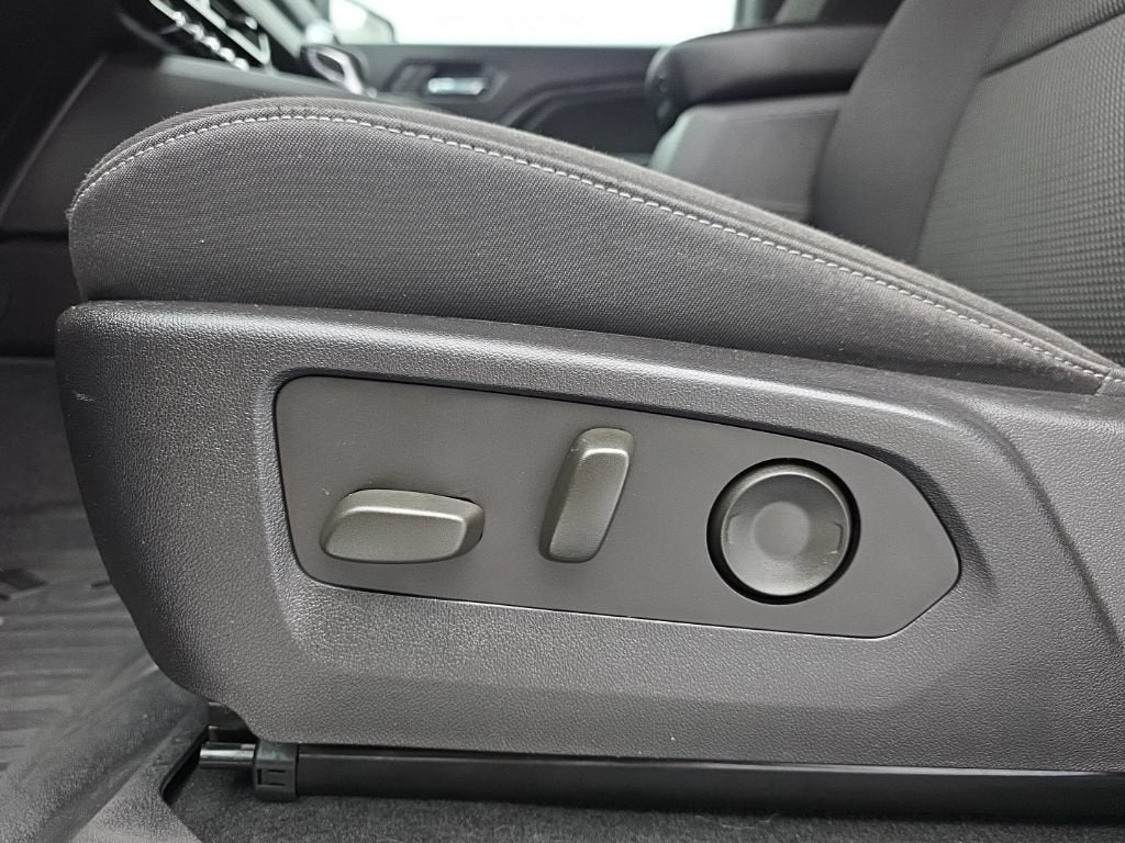 2023 Chevrolet Colorado 4WD LT