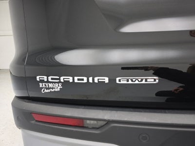 2025 GMC Acadia Elevation