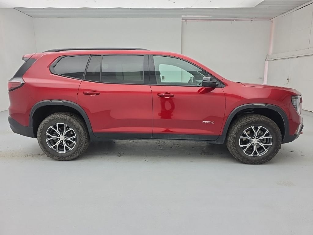 2024 GMC Acadia AT4