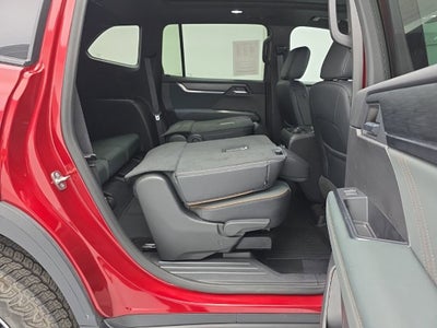 2024 GMC Acadia AT4