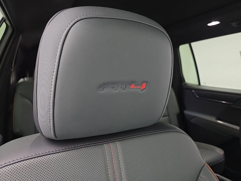 2024 GMC Acadia AT4