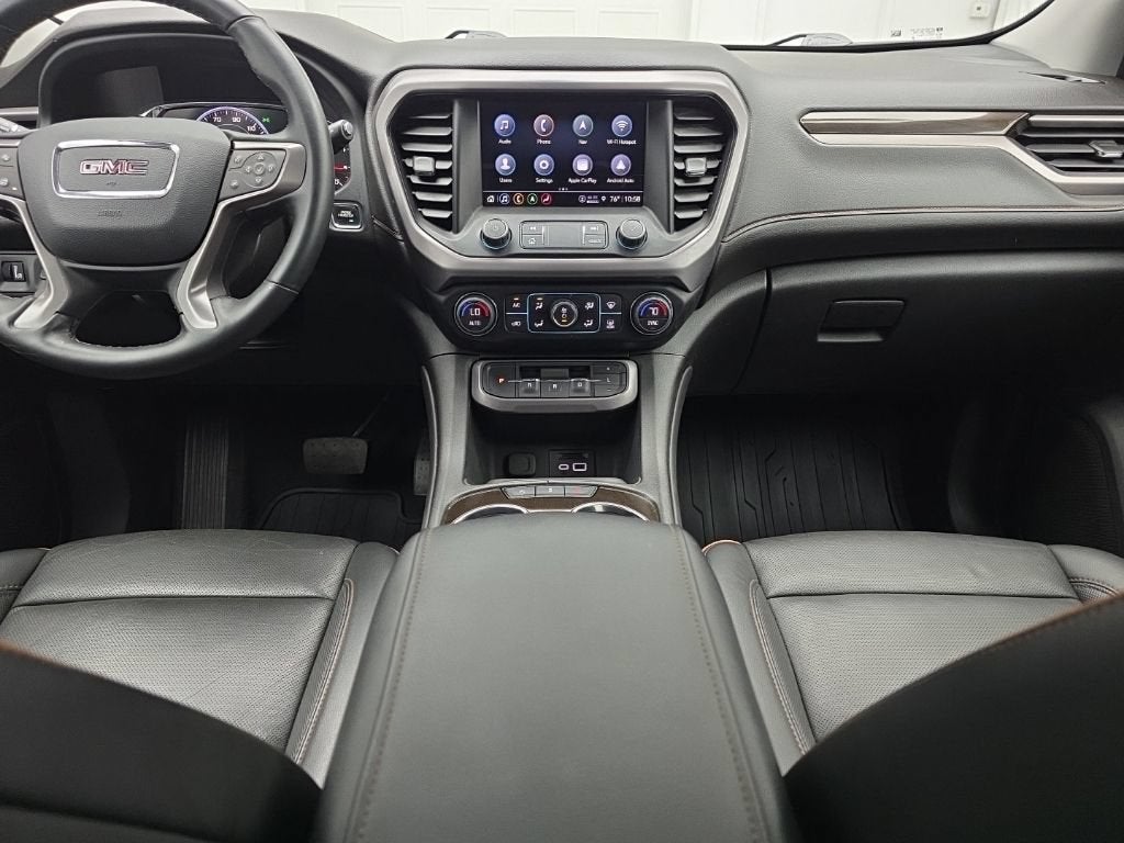 2023 GMC Acadia AT4