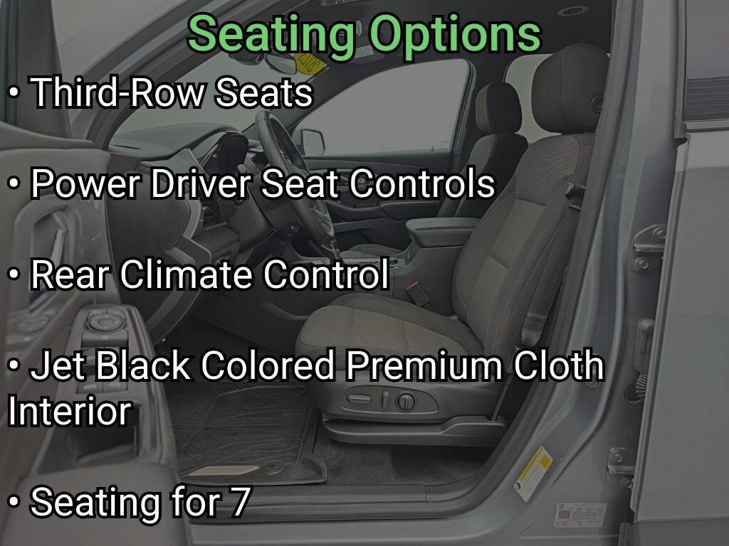 2023 Chevrolet Traverse LT Cloth