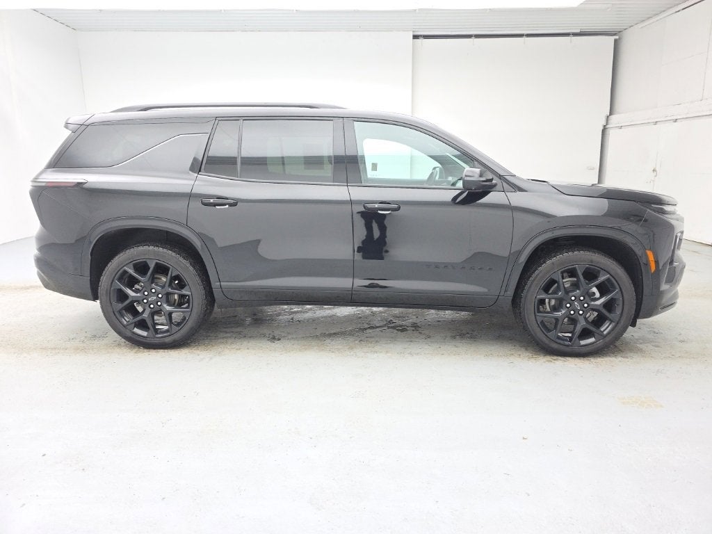 2025 Chevrolet Traverse RS
