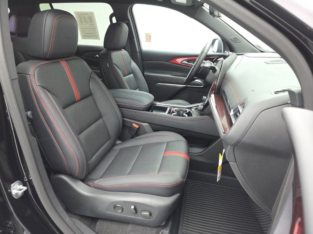 2025 Chevrolet Traverse RS