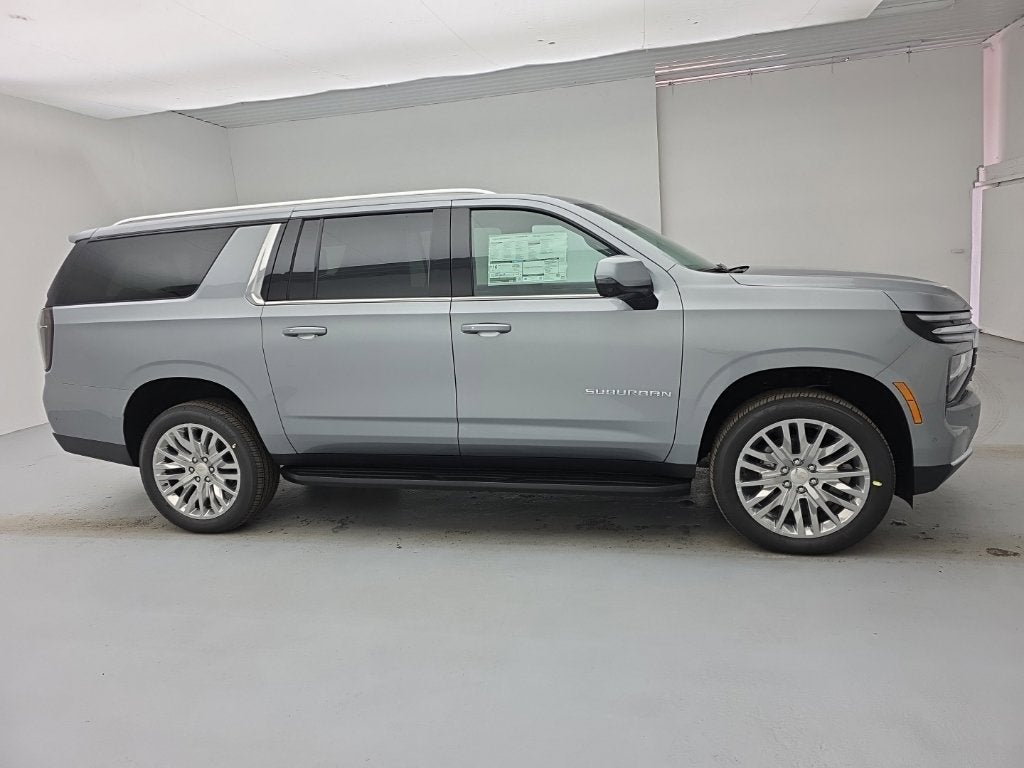 2027 Chevrolet Suburban LT
