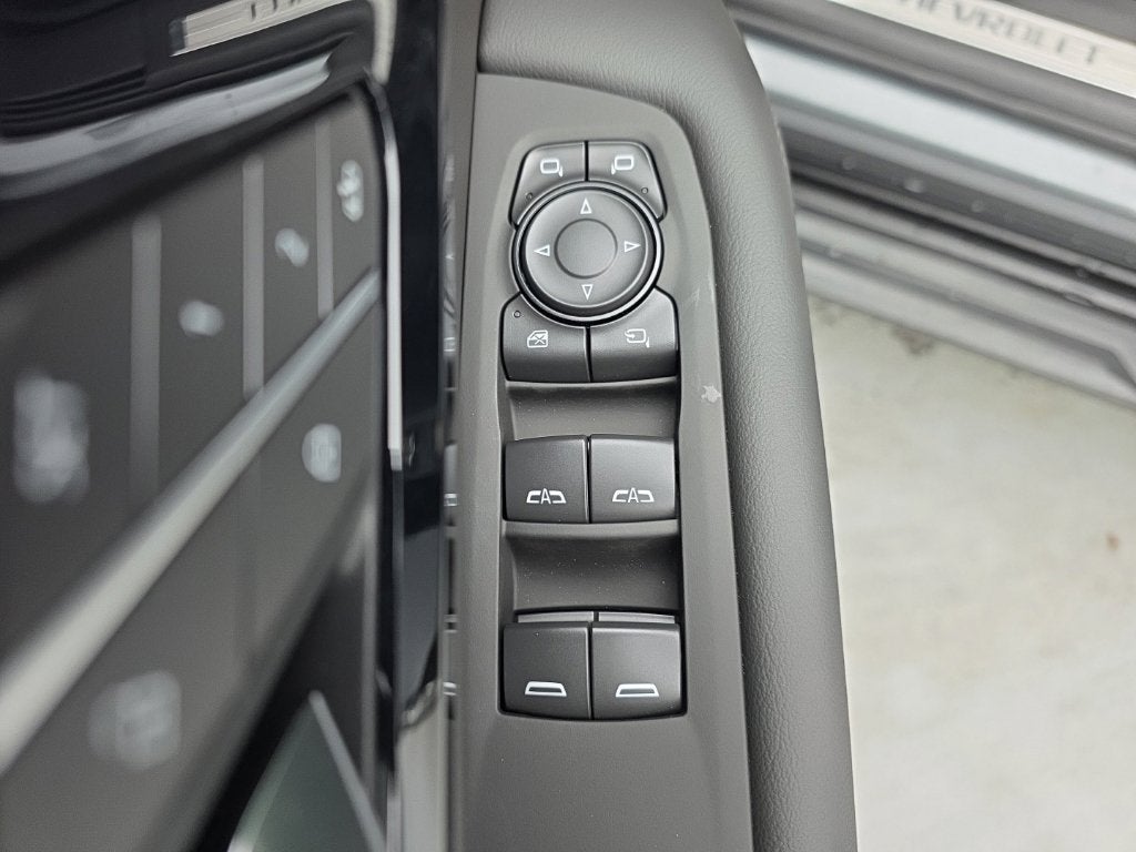 2027 Chevrolet Suburban LT