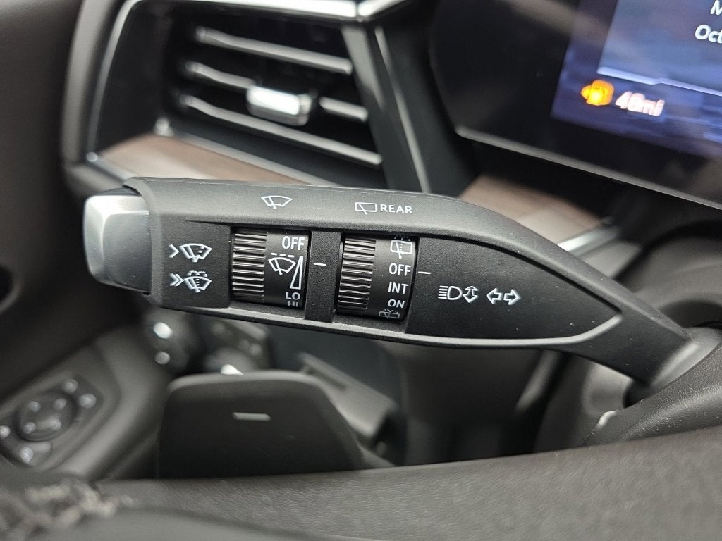 2027 Chevrolet Suburban LT