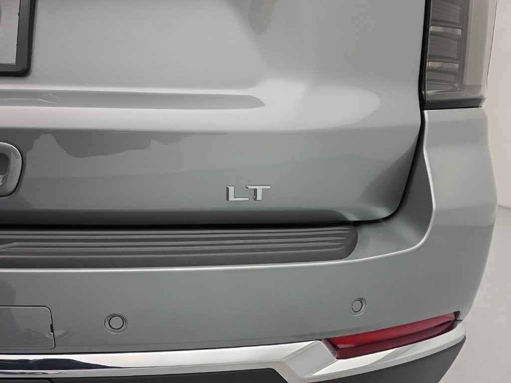 2027 Chevrolet Suburban LT