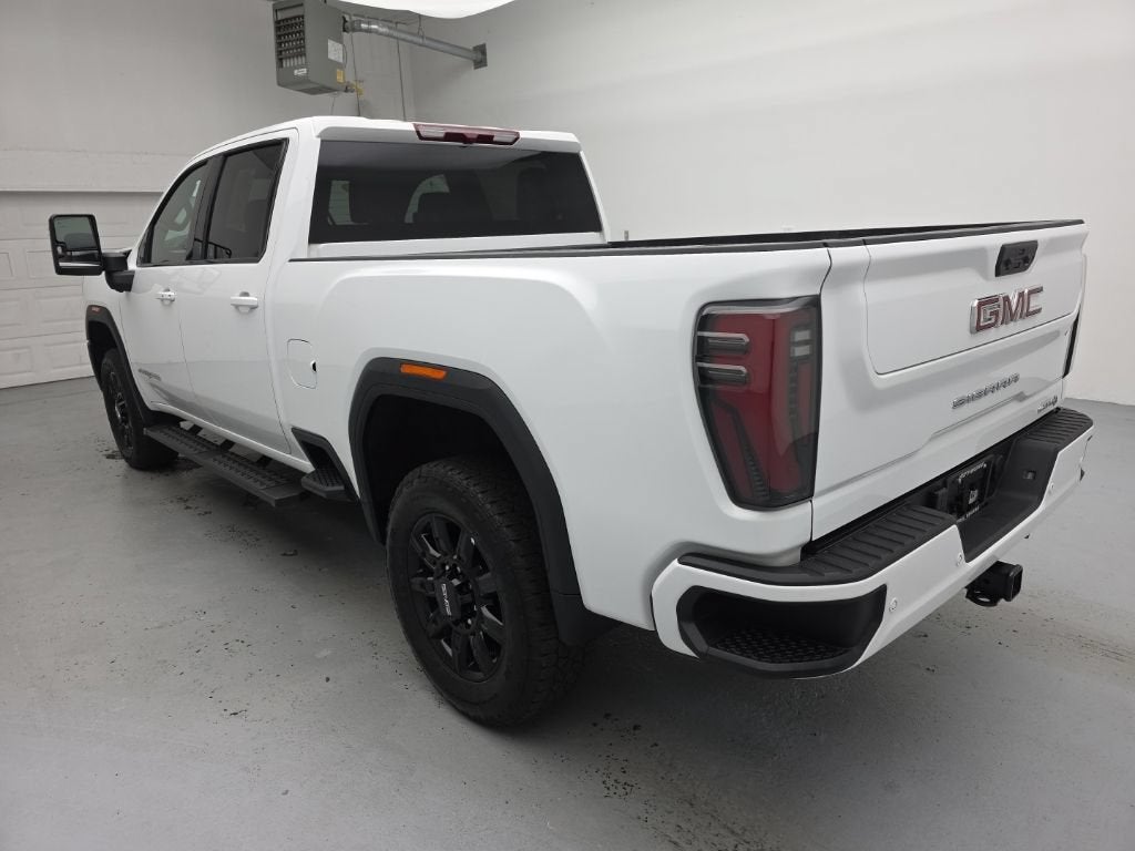 2025 GMC Sierra 2500 HD AT4